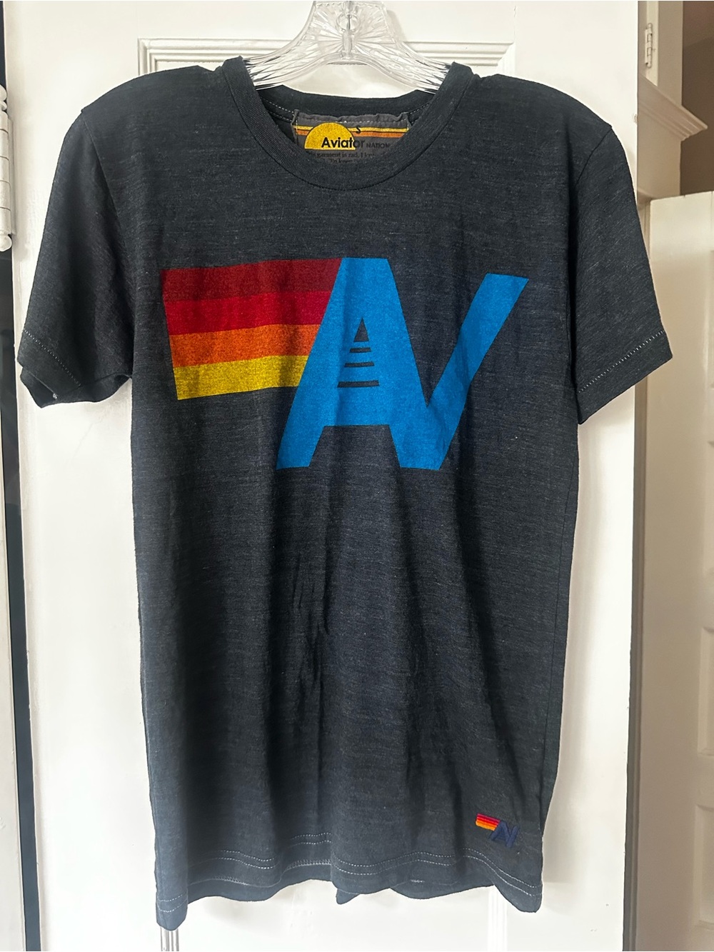 Aviator Nation Grey Graphic Logo T‑Shirt - Blue & Red Stripe Small